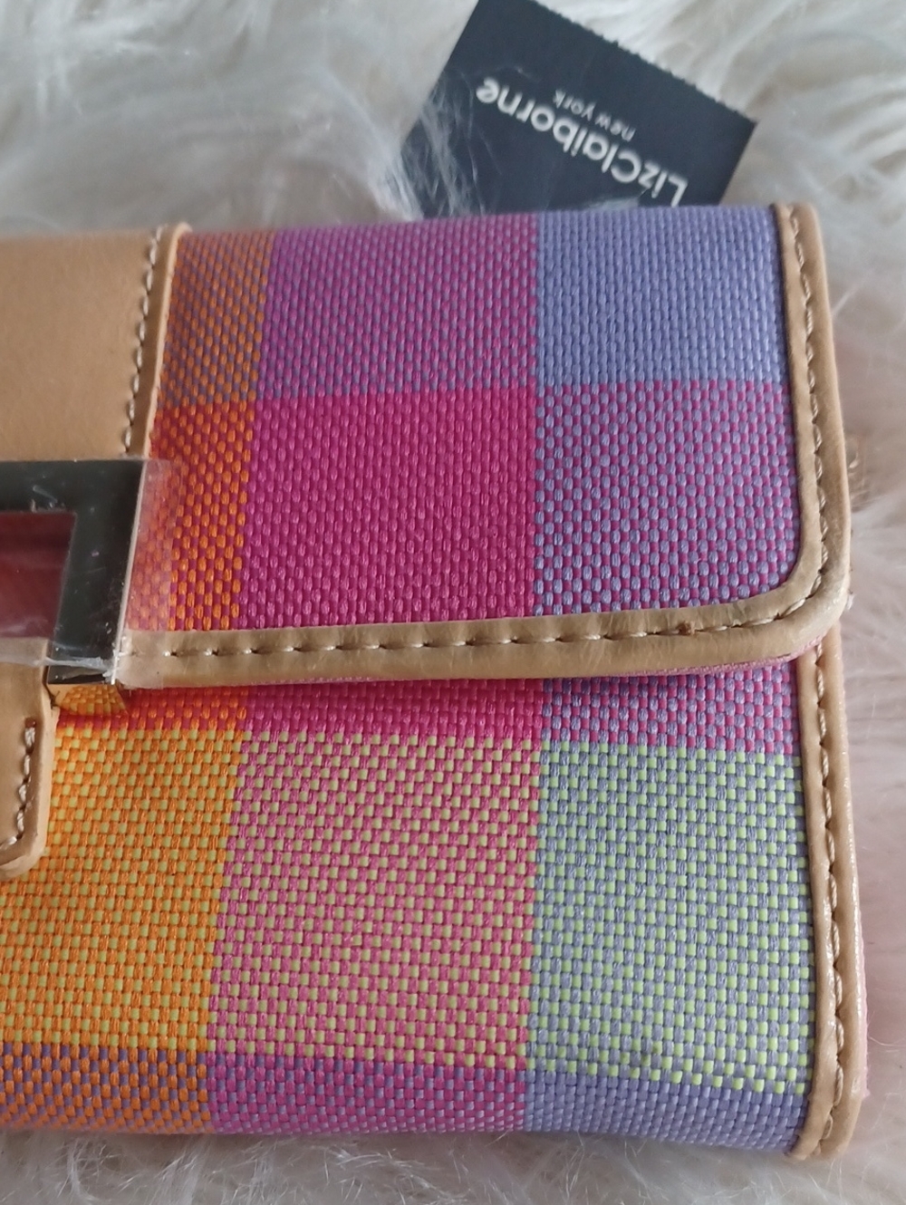Liz Claiborne Colorful Wallet - Picture 4 of 16